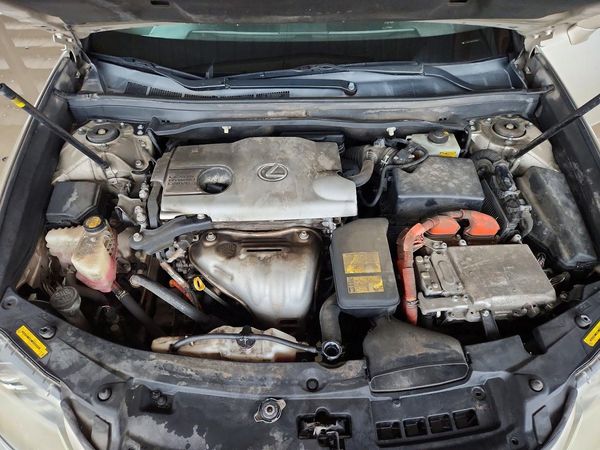 2013 LEXUS ES 300h