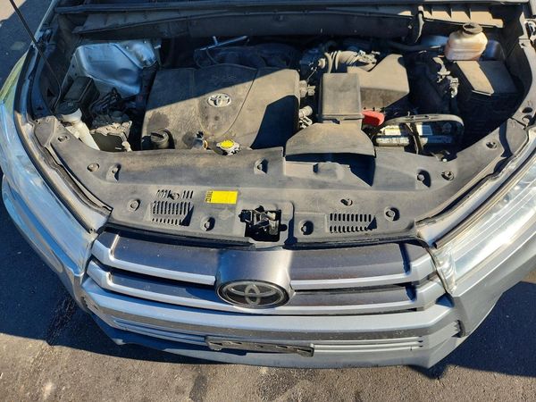 2017 TOYOTA HIGHLANDER SE/XLE