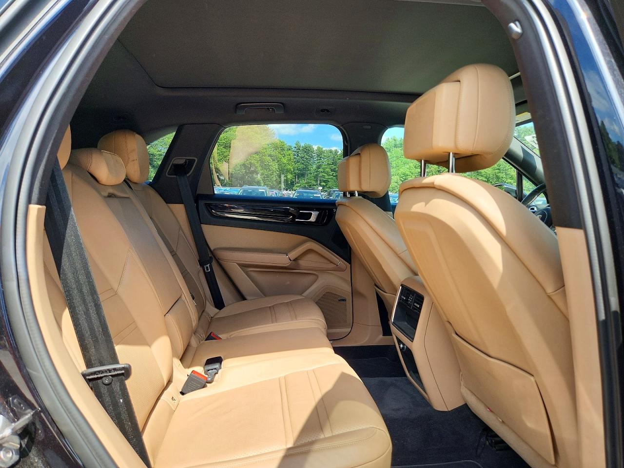 2019 PORSCHE CAYENNE
