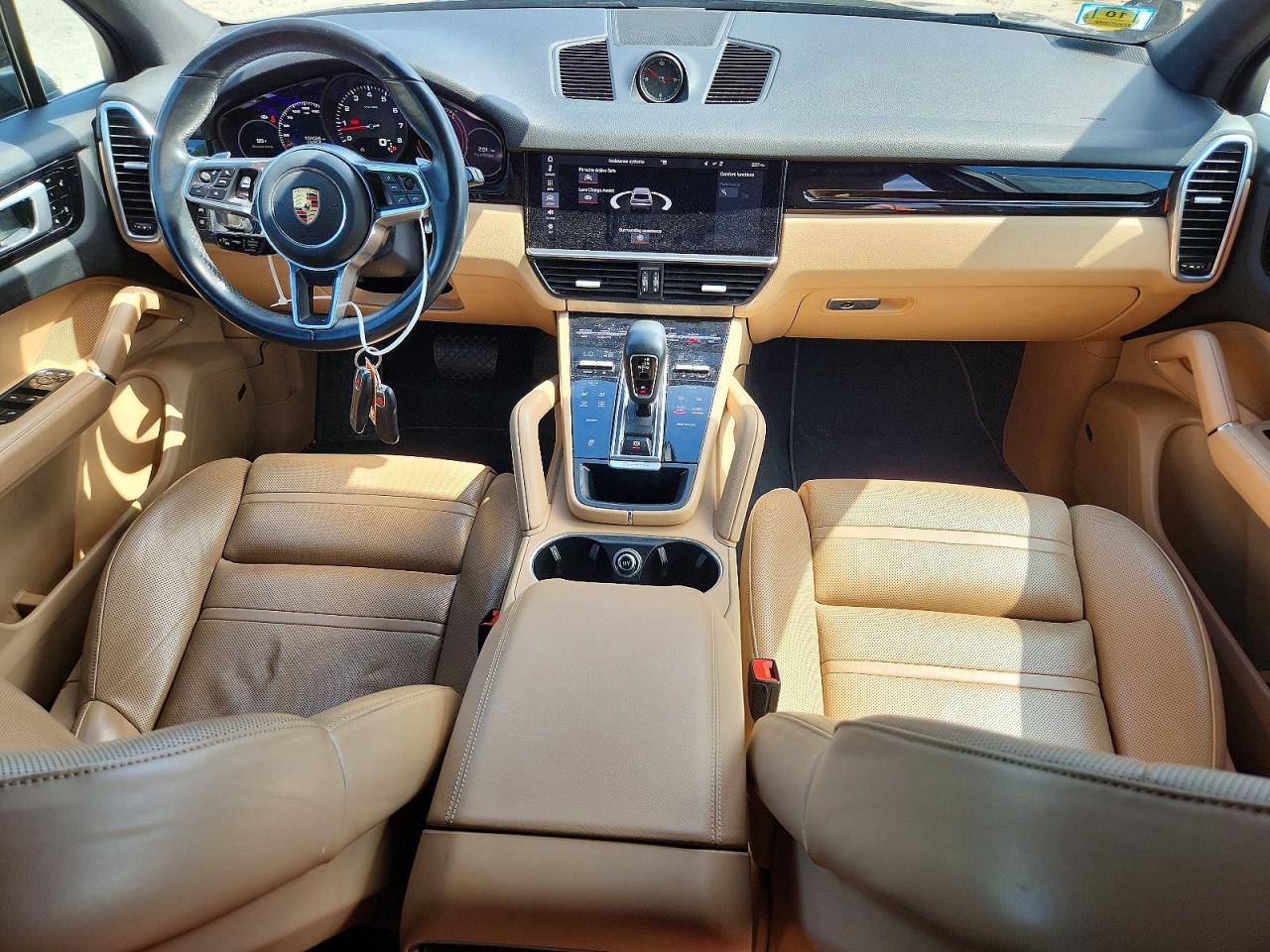 2019 PORSCHE CAYENNE
