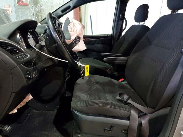 2020 DODGE GRAND CARAVAN SE