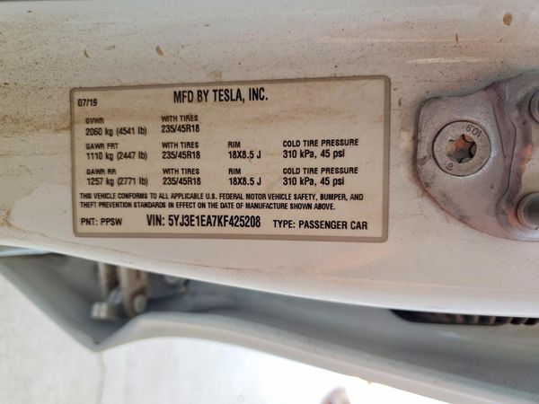 2019 TESLA MODEL 3
