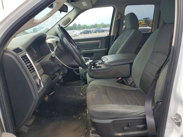2015 RAM 1500 SLT