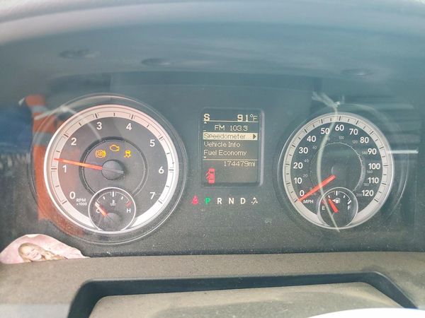 2015 RAM 1500 SLT