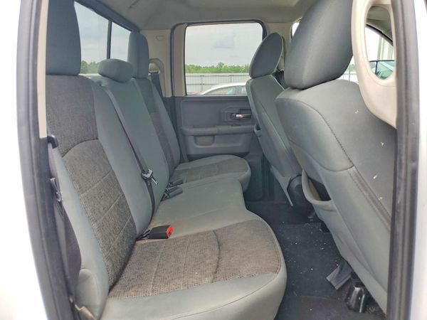 2015 RAM 1500 SLT
