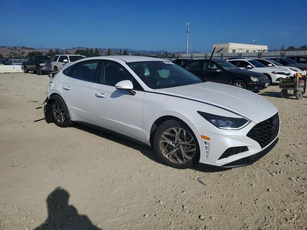 2022 HYUNDAI SONATA SEL