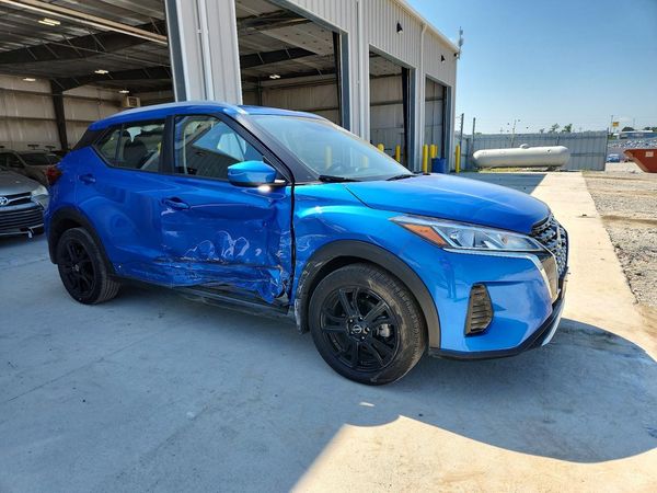 2024 NISSAN KICKS SV