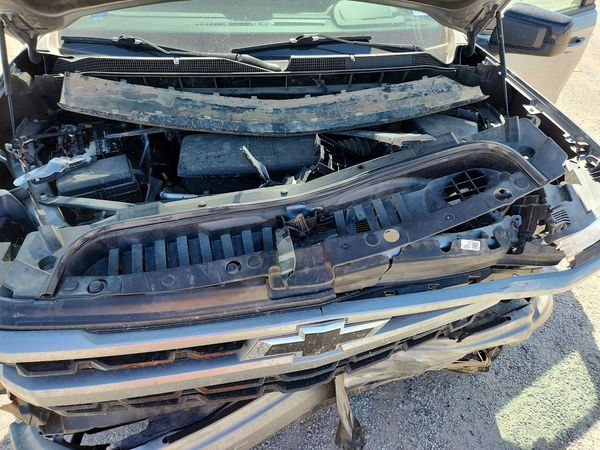 2024 CHEVROLET SILVERADO RST — Engine bay