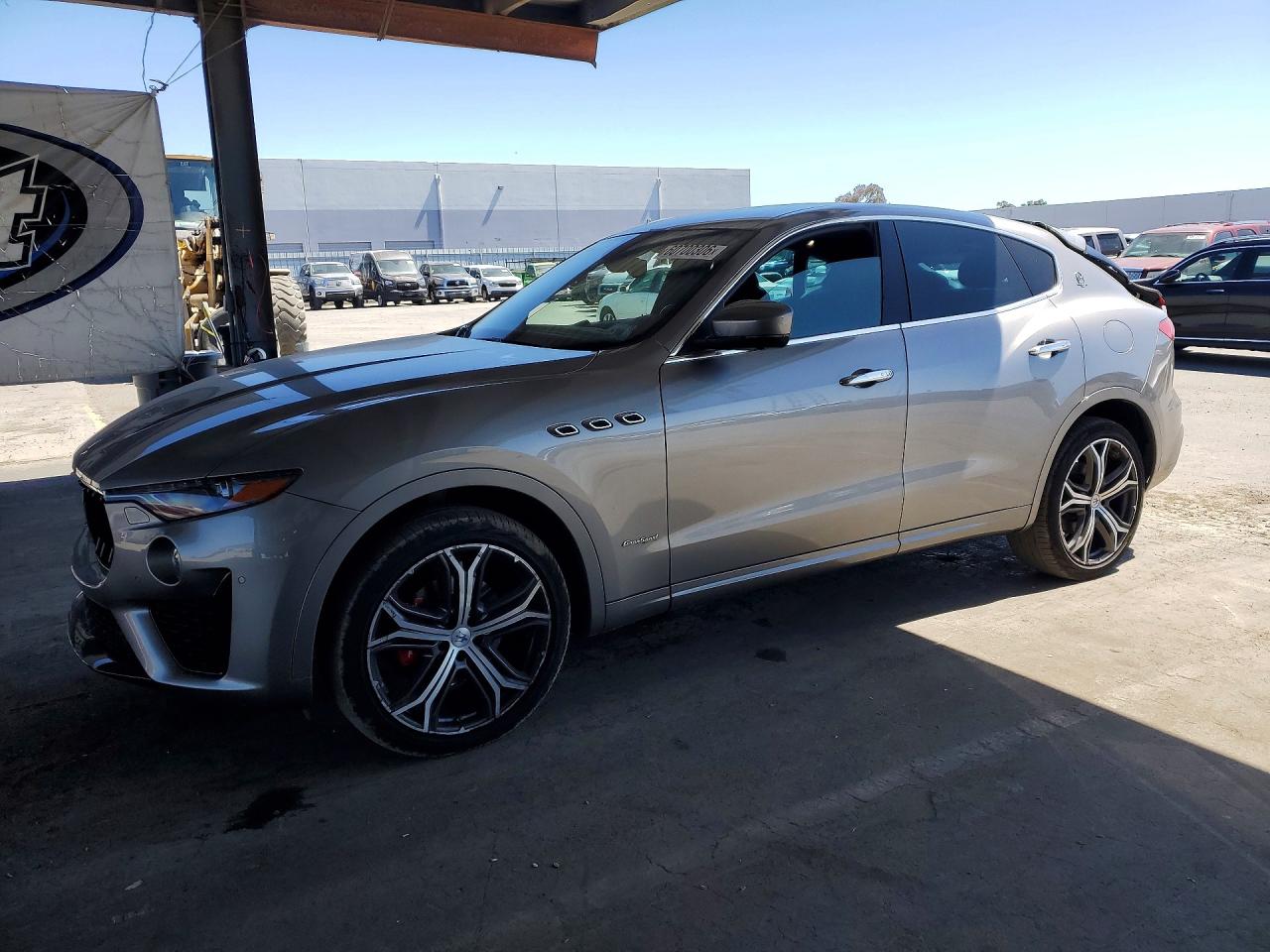 2019 MASERATI LEVANTE Sport