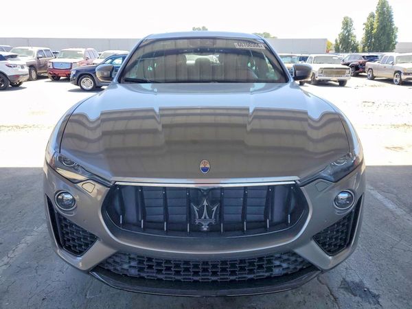 2019 MASERATI LEVANTE Sport