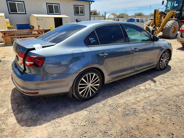 2017 VOLKSWAGEN JETTA