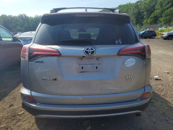 2017 TOYOTA RAV4 XLE