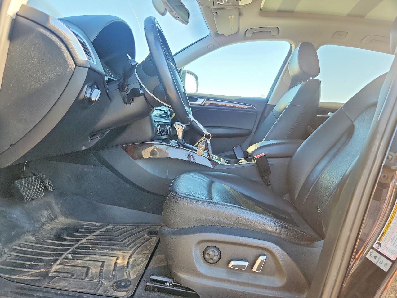 2013 AUDI Q5 Premium Plus