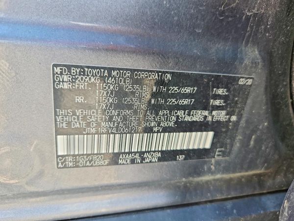 2020 TOYOTA RAV4 LE