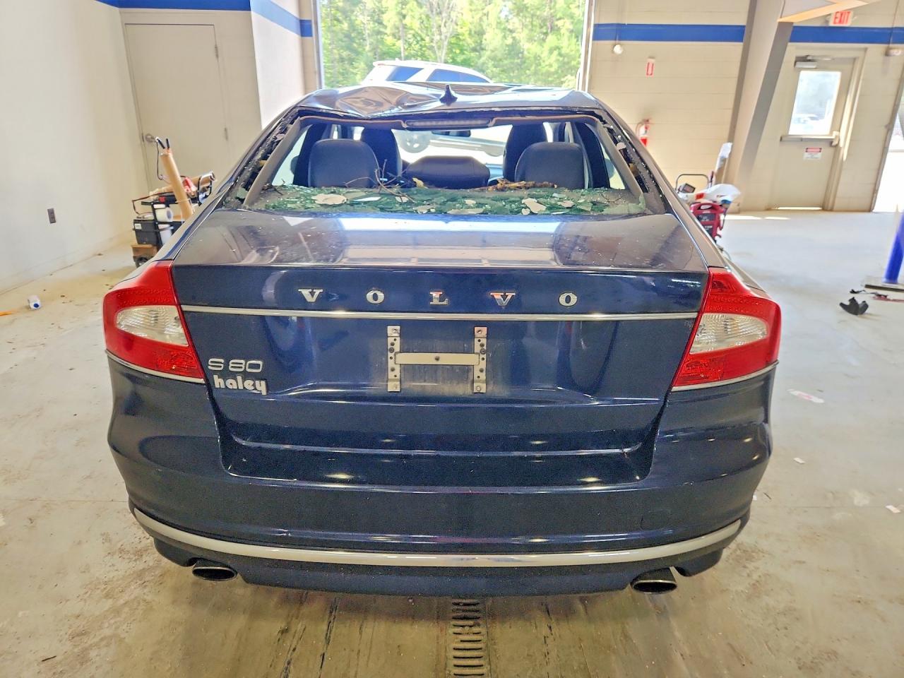 2014 VOLVO S80