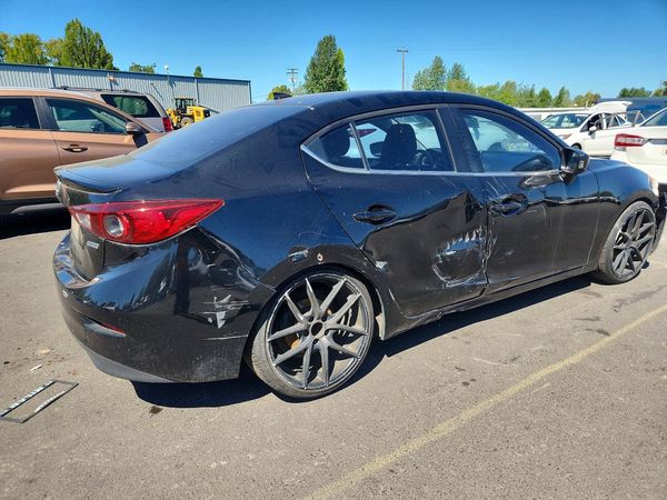 2015 MAZDA 3 Touring/GS