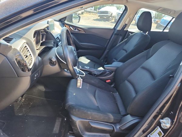 2015 MAZDA 3 Touring/GS