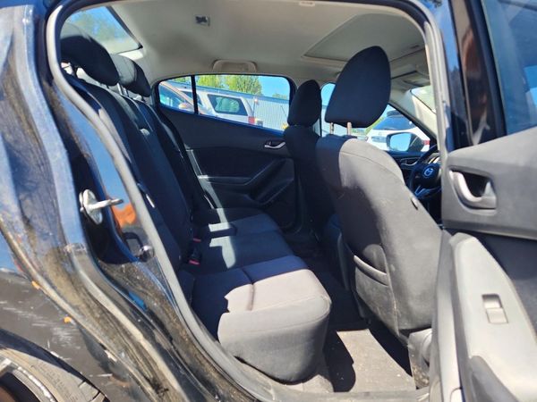 2015 MAZDA 3 Touring/GS