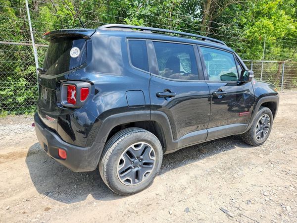 2017 JEEP RENEGADE TRAILHAWK 4X4