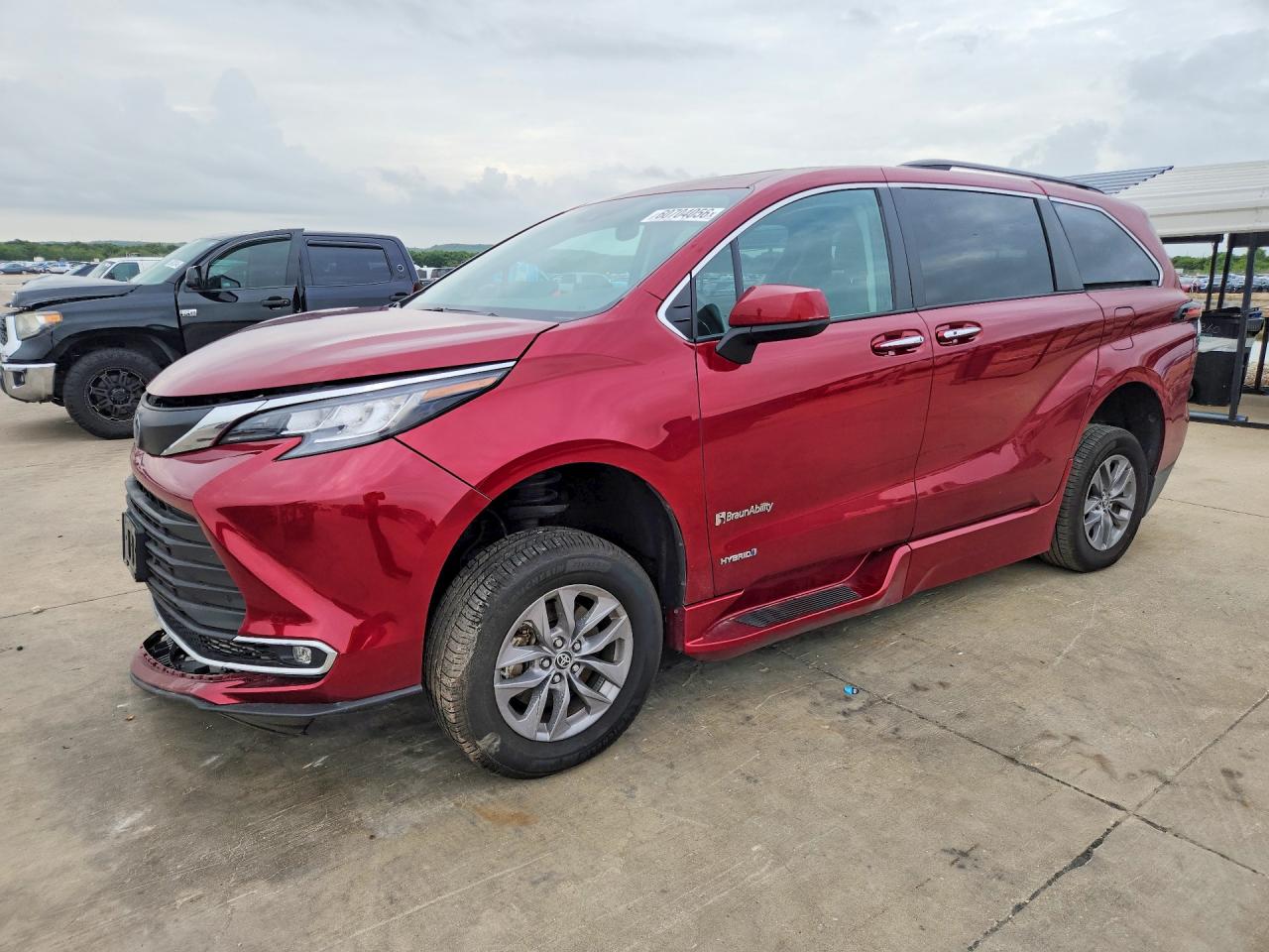 2021 TOYOTA SIENNA