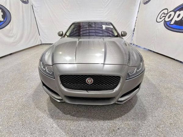 2017 JAGUAR XF Premium