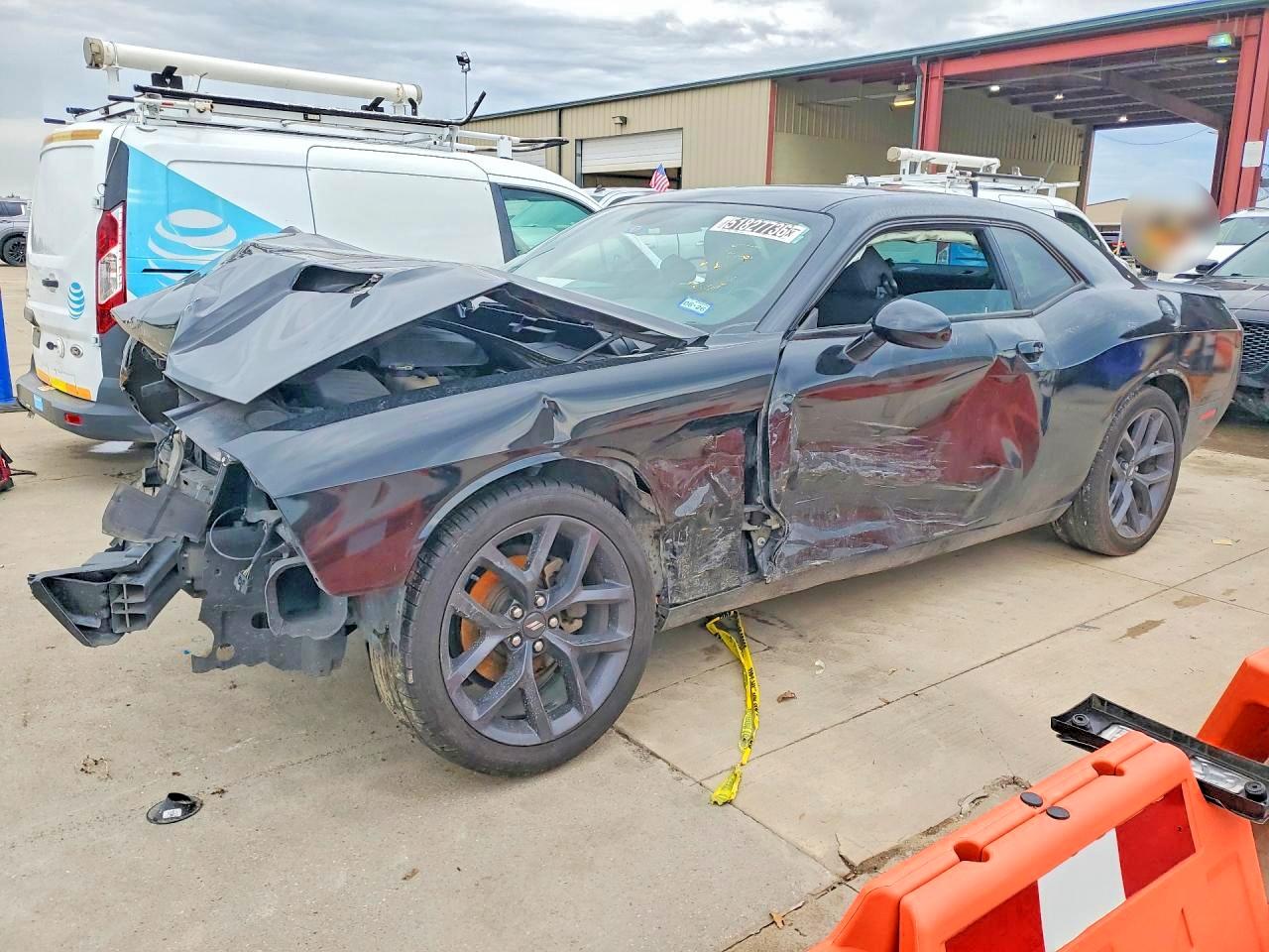2020 DODGE CHALLENGER SXT