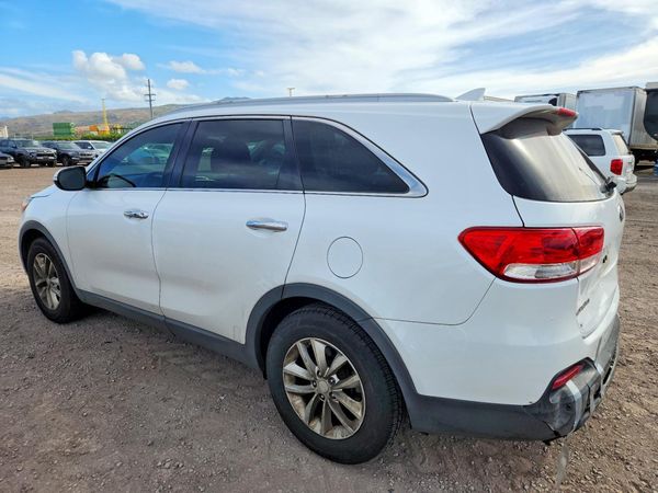 2017 KIA SORENTO L, LX