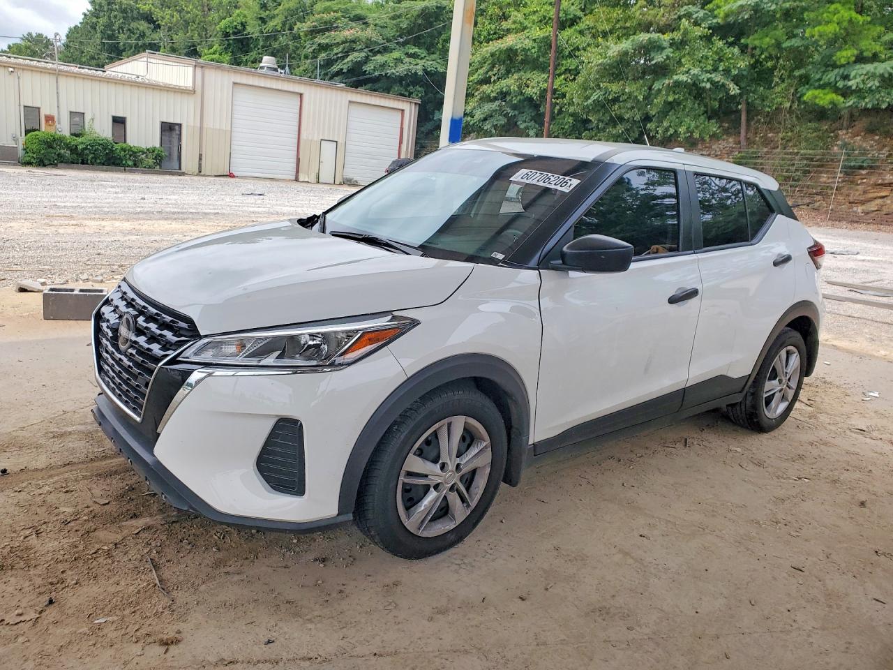 2024 NISSAN KICKS S