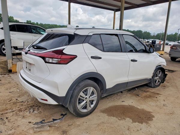 2024 NISSAN KICKS S