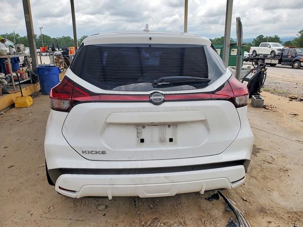2024 NISSAN KICKS S