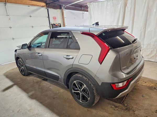 2025 KIA NIRO