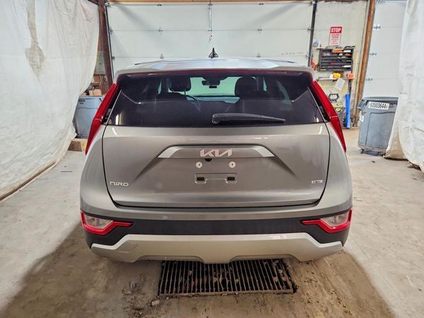 2025 KIA NIRO