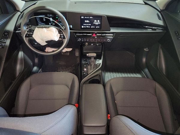 2025 KIA NIRO