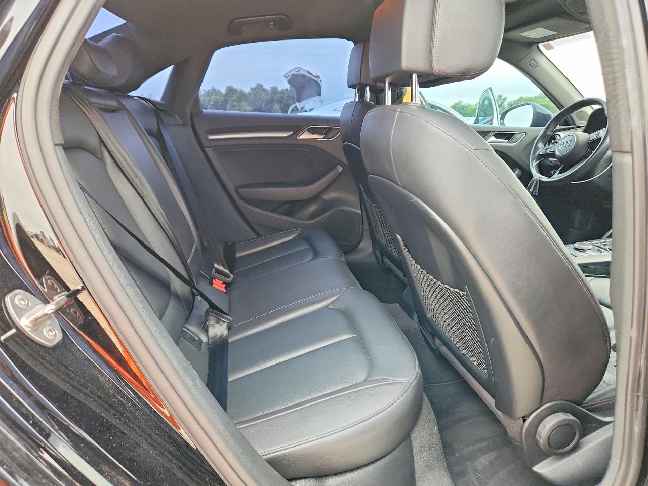 2017 AUDI A3 quattro Premium
