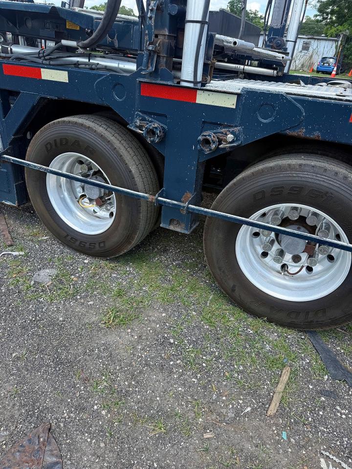 2012 VOLVO VAH