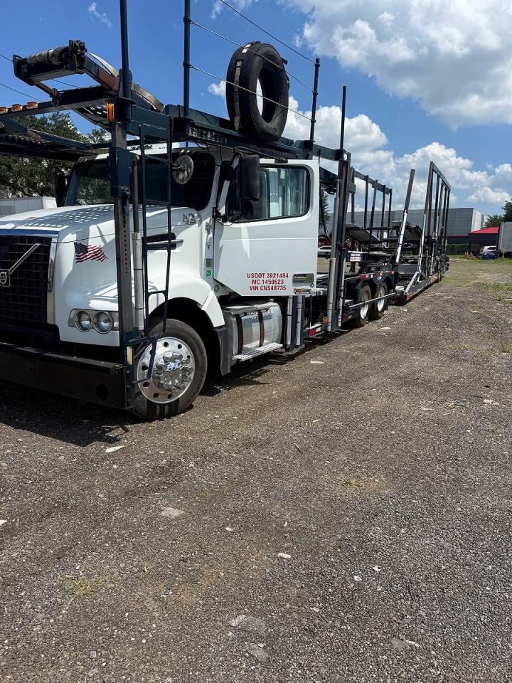 2012 VOLVO VAH