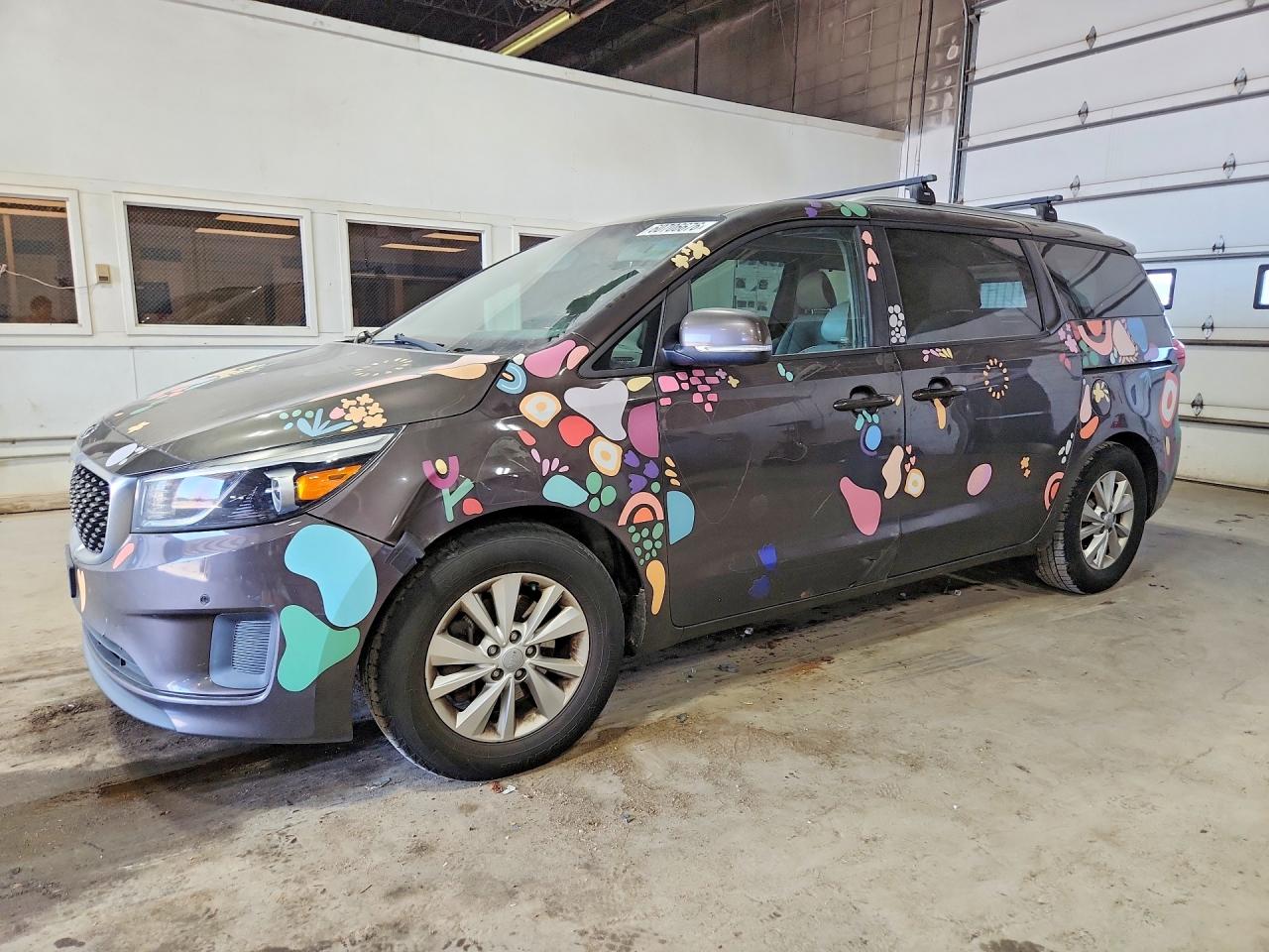 2016 KIA SEDONA LX
