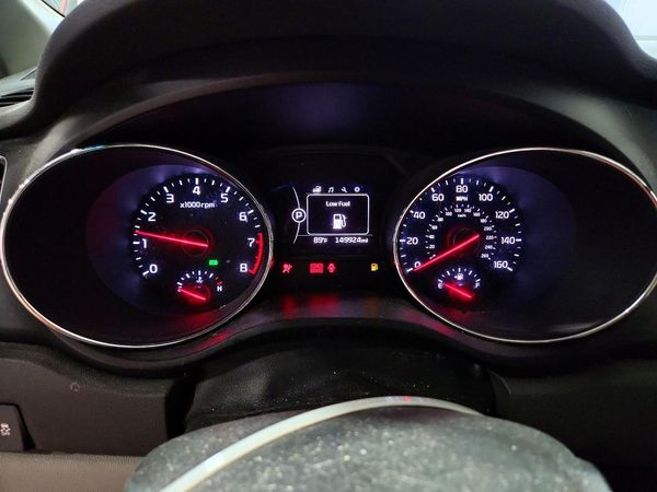 2016 KIA SEDONA LX