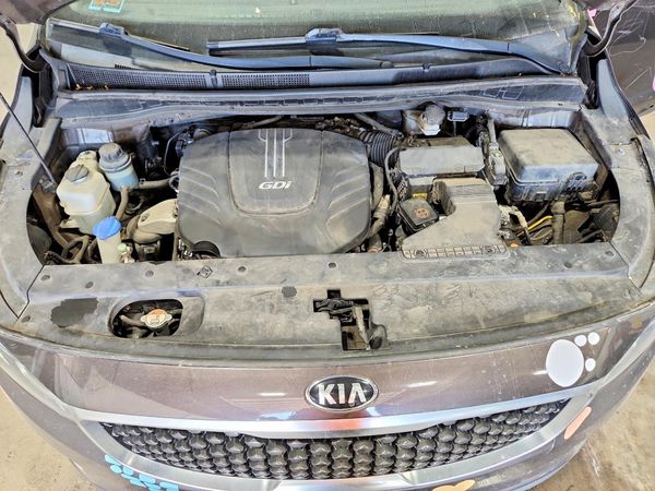 2016 KIA SEDONA LX