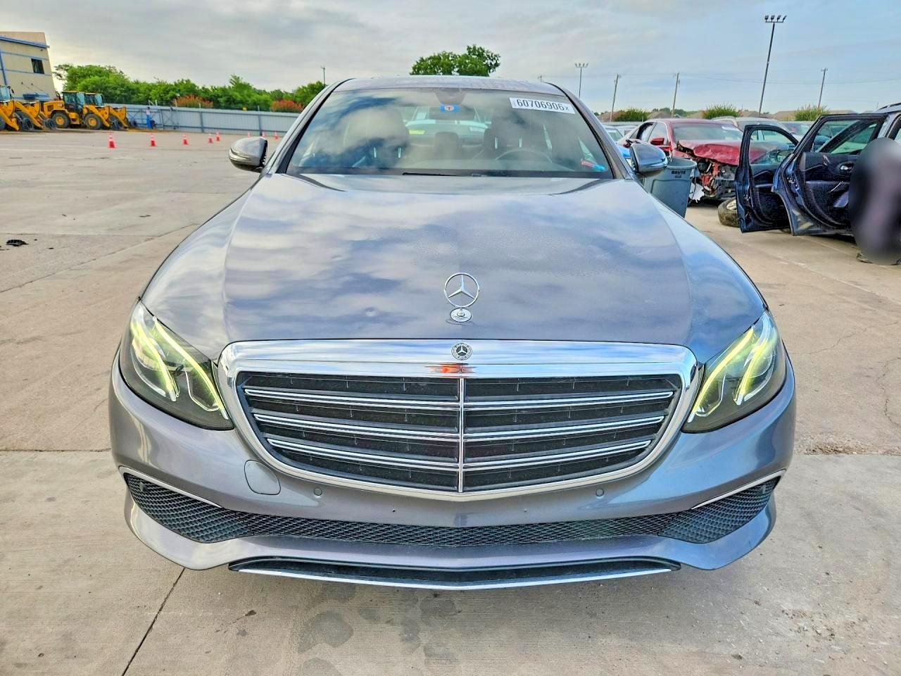 2017 MERCEDES-BENZ E E300-4M