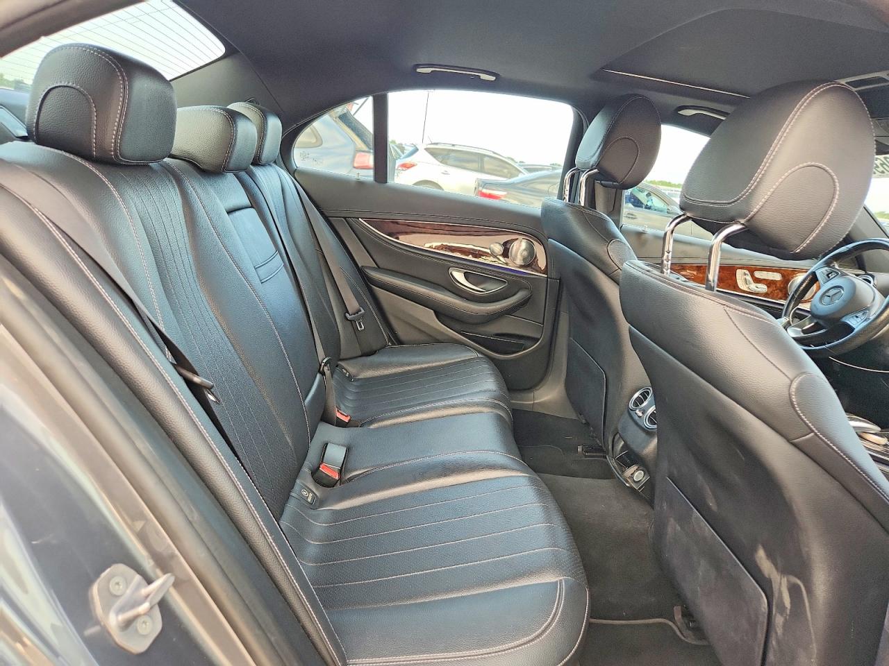 2017 MERCEDES-BENZ E E300-4M