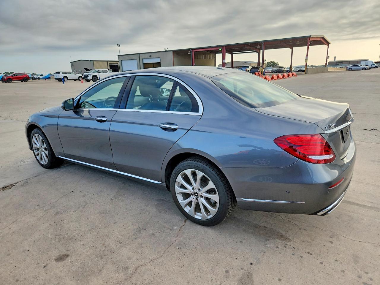 2017 MERCEDES-BENZ E E300-4M