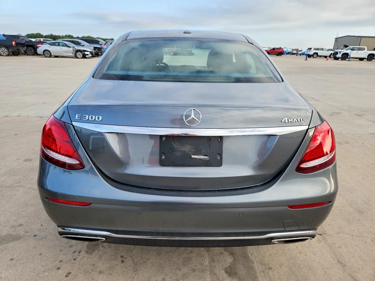 2017 MERCEDES-BENZ E E300-4M