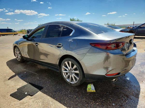 2021 MAZDA 3