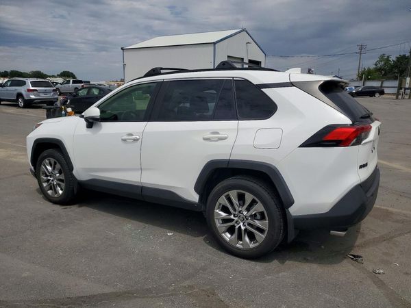 2019 TOYOTA RAV4 XLE Premium