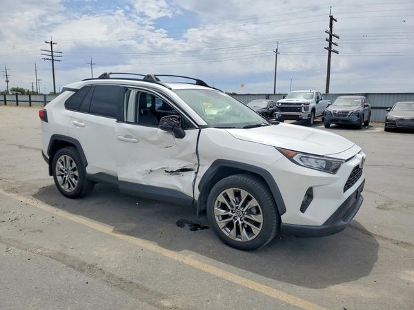 2019 TOYOTA RAV4 XLE Premium