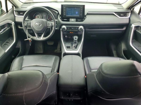 2019 TOYOTA RAV4 XLE Premium