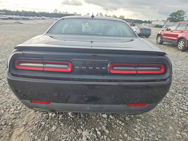 2015 DODGE CHALLENGER SXT