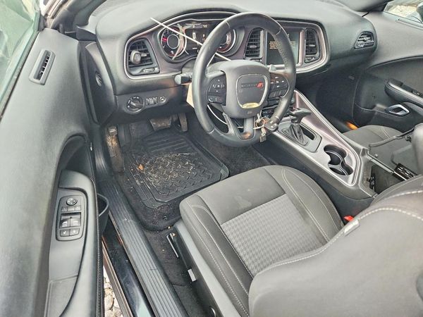 2015 DODGE CHALLENGER SXT
