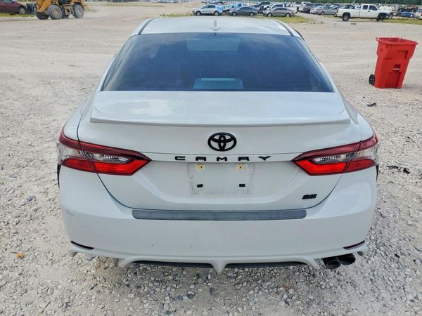 2022 TOYOTA CAMRY